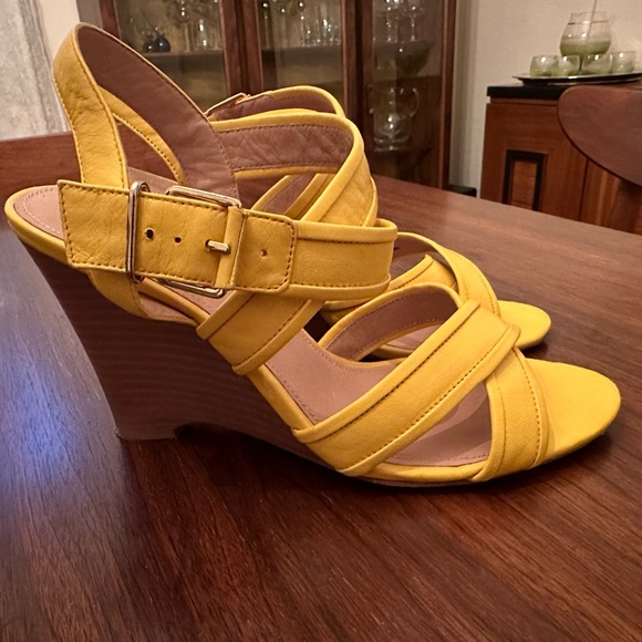 J Crew yellow heeled sandals. Size 8. - Picture 2 of 6